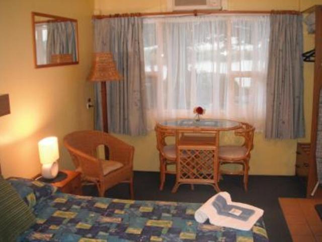 Black Swan Waterfront Motel (Adults Only) Swansea Room photo